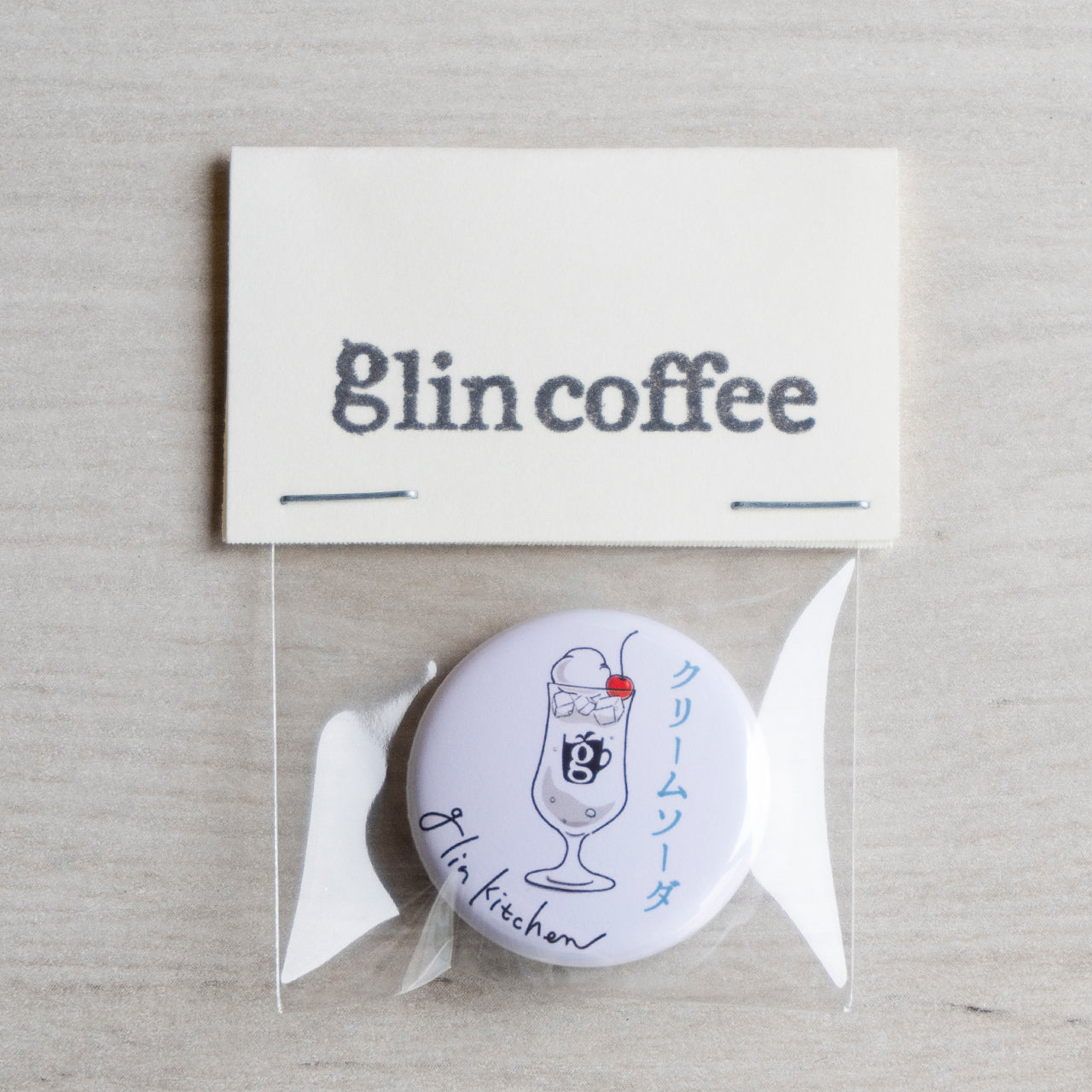 glin coffee オリジナル 缶バッジ - クリームソーダ